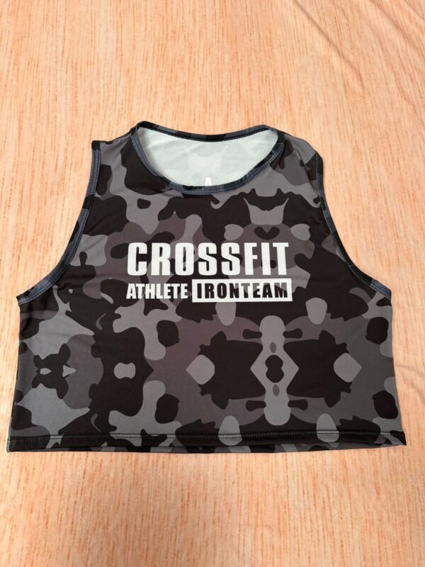 croptop militar negro crossfit