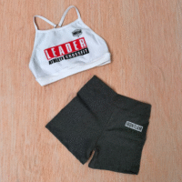 Short Gris jaspiado - Top tiras blanco Leader